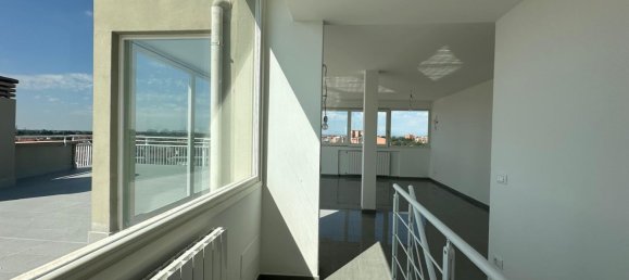 4 bedrooms Penthouse in Rho, Italy No. 364216 3