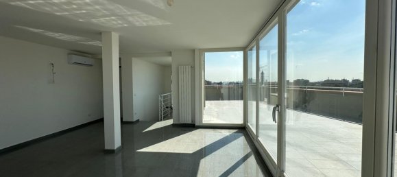 4 bedrooms Penthouse in Rho, Italy No. 364216 20