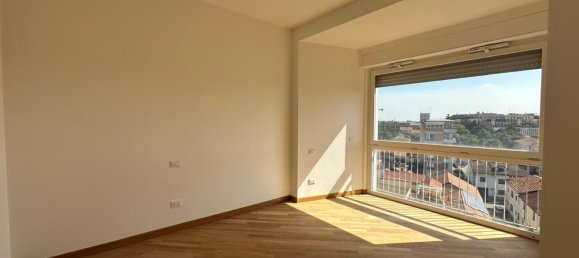 4 bedrooms Penthouse in Rho, Italy No. 364216 12