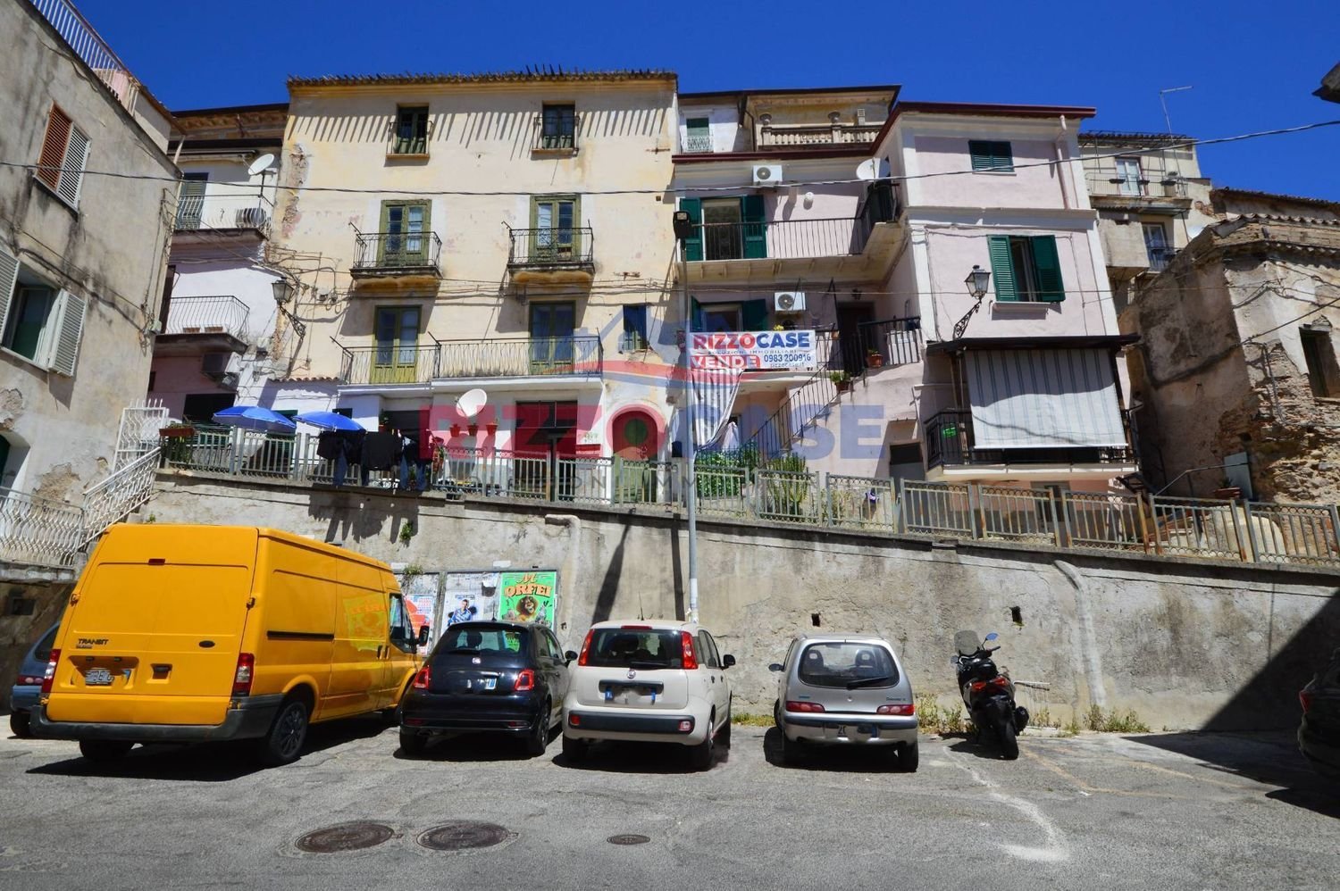 5 bedrooms House in Corigliano Rossano, Italy No. 346235