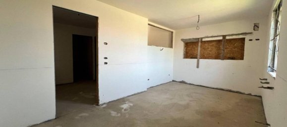 4 rooms Villa in Monte Grimano Terme, Italy No. 154184 9