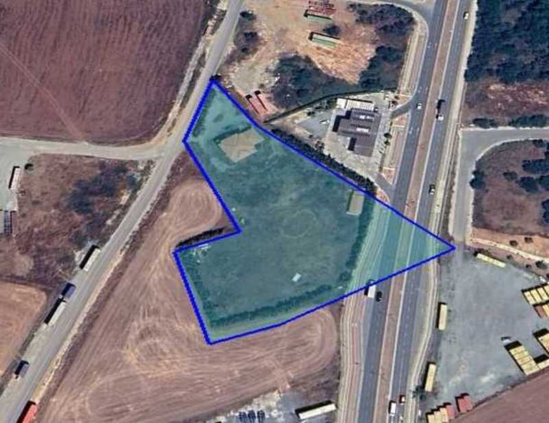 7358m² Land in Kato Polemidia, Cyprus No. 9176