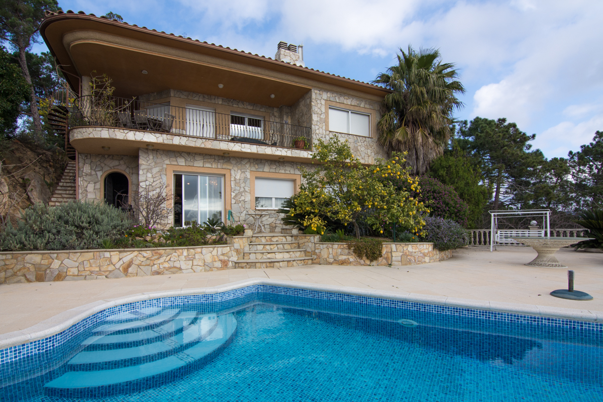 4 غرف نوم فيلا في Lloret de Mar, Spain رقم 811