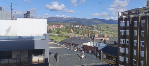 4 bedrooms Apartment in Leon, Spain No. 66423 40