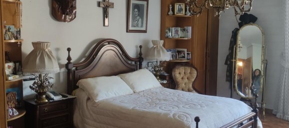 4 bedrooms Apartment in Leon, Spain No. 66423 5