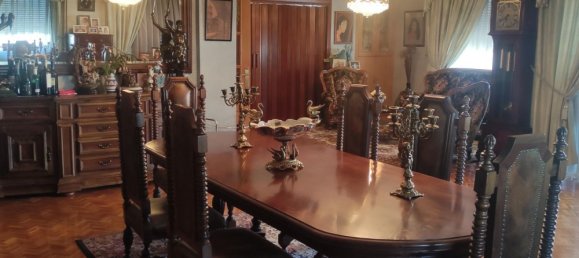 4 bedrooms Apartment in Leon, Spain No. 66423 3