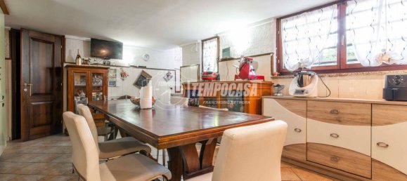 2 bedrooms Villa in Canegrate, Italy No. 283580 16