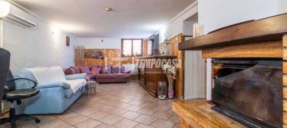 2 bedrooms Villa in Canegrate, Italy No. 283580 13