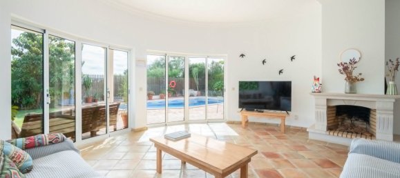3 bedrooms Villa in Albufeira, Portugal No. 121262 10