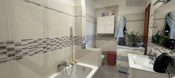 4غرفة شقة في Avezzano, Italy رقم 19078 51