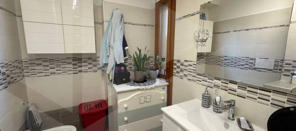 4غرفة شقة في Avezzano, Italy رقم 19078 54