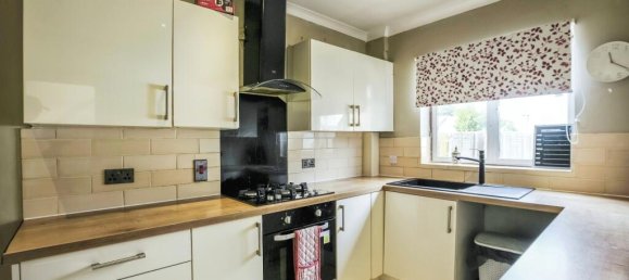 4 bedrooms House in Shirley, United Kingdom No. 10540 7