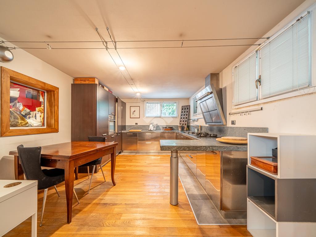 5 bedrooms Villa in Reggio Emilia, Italy No. 310057