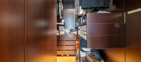 5 bedrooms Villa in Reggio Emilia, Italy No. 310057 2