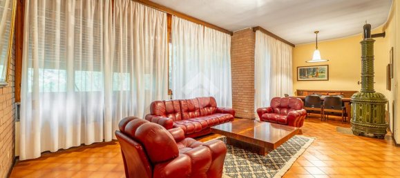 5 bedrooms Villa in Reggio Emilia, Italy No. 310057 7