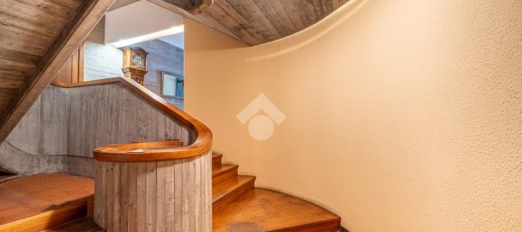 5 bedrooms Villa in Reggio Emilia, Italy No. 310057 6