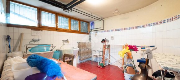 5 bedrooms Villa in Reggio Emilia, Italy No. 310057 28