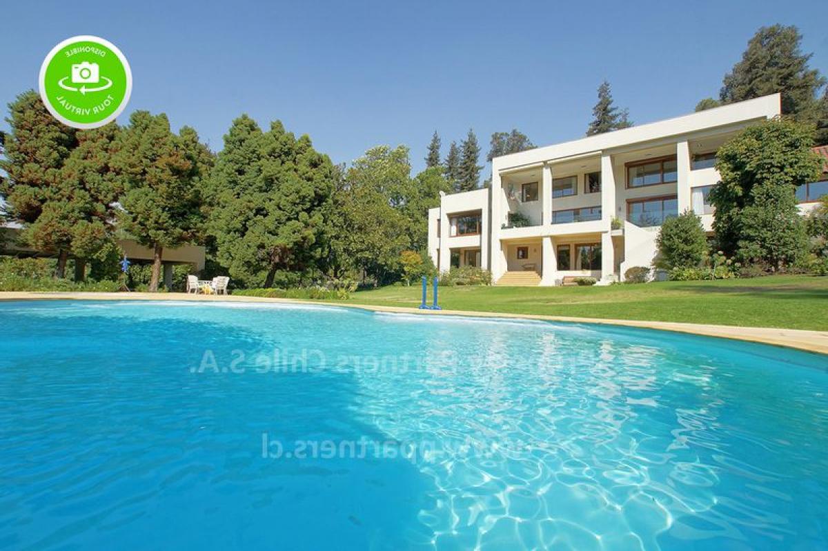 7 bedrooms House in Santiago, Chile No. 3441