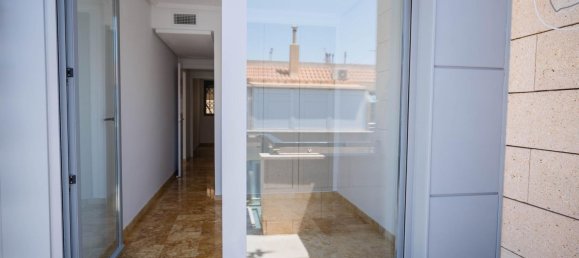 3 bedrooms Penthouse in Torrevieja, Spain No. 43479 6