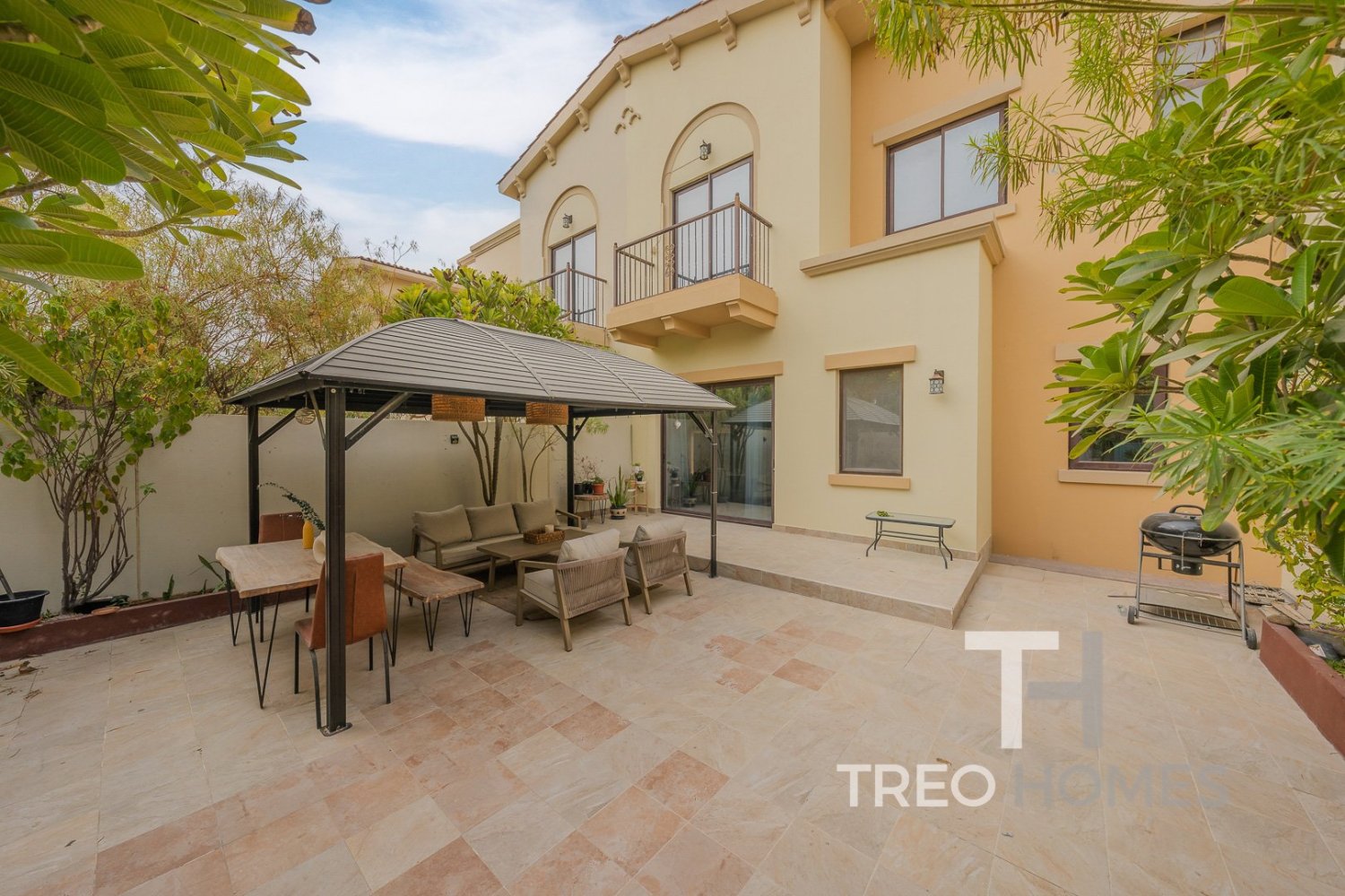 Вилла с 3 спальнями в Рим, ОАЭ № 34488