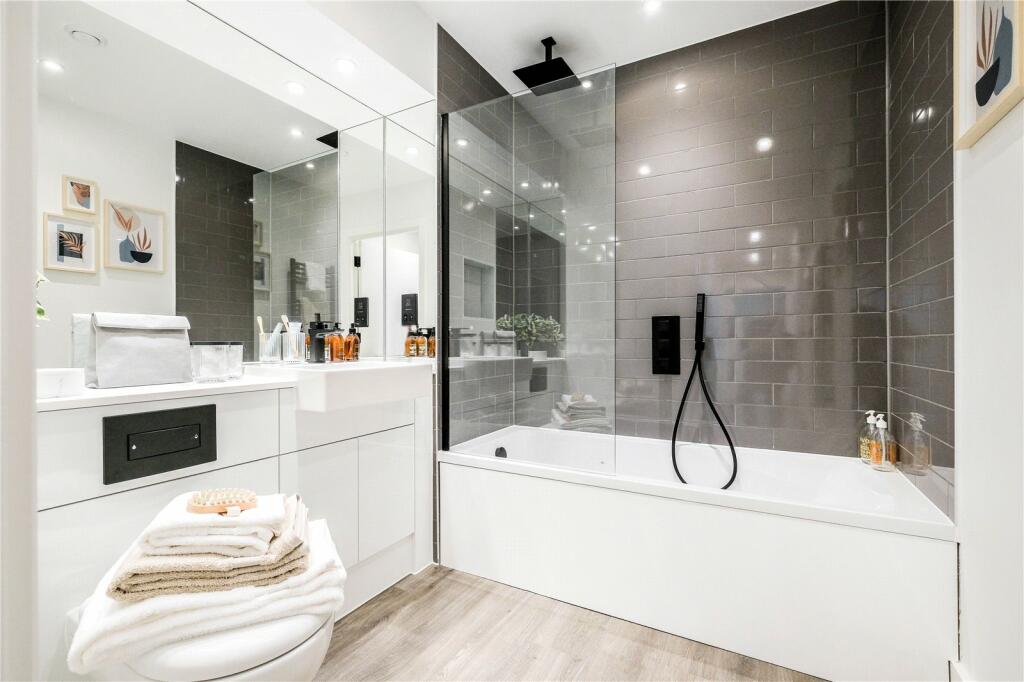 3 Schlafzimmer Wohnung in Croydon, United Kingdom, Nr. 7960