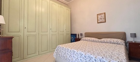 6 rooms Apartment in Naples, Italy No. 275903 13
