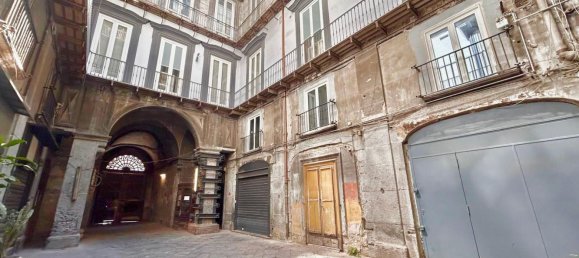 6 rooms Apartment in Naples, Italy No. 275903 34