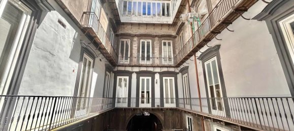 6 rooms Apartment in Naples, Italy No. 275903 39