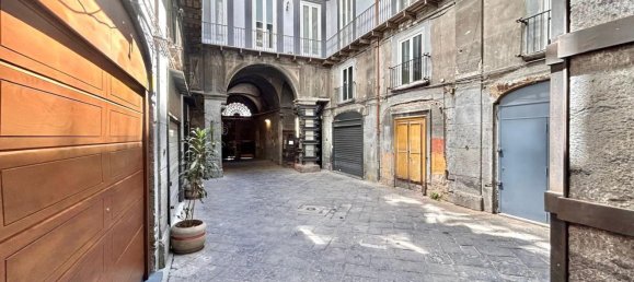 6 rooms Apartment in Naples, Italy No. 275903 36