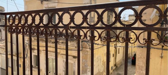 Apartamento de 3 dormitorios en Noto, Italy No. 359872 8