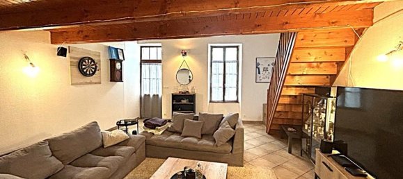 3 bedrooms Villa in Marans, France No. 98868 2