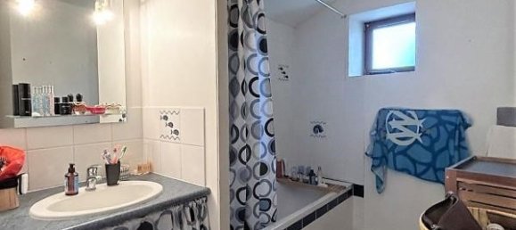 3 bedrooms Villa in Marans, France No. 98868 7