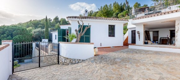 4 bedrooms Villa in Mijas, Spain No. 55620 3