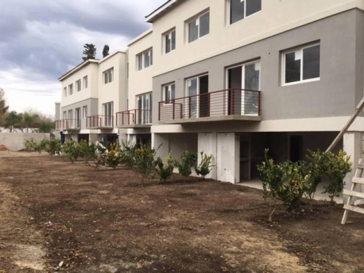 3 Schlafzimmer Haus in Tigre, Argentina, Nr. 64470