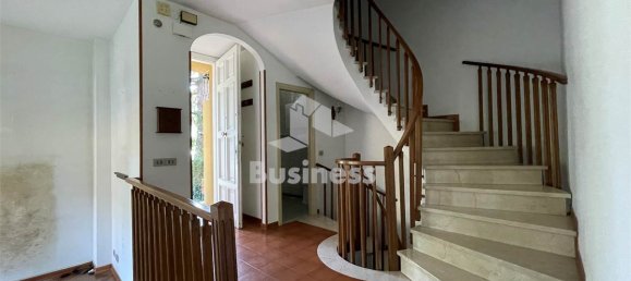 3 bedrooms Villa in Reggio Emilia, Italy No. 347128 2