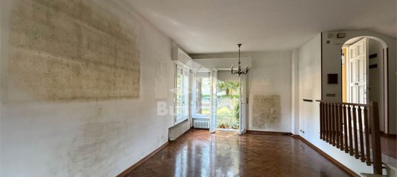 3 bedrooms Villa in Reggio Emilia, Italy No. 347128 3