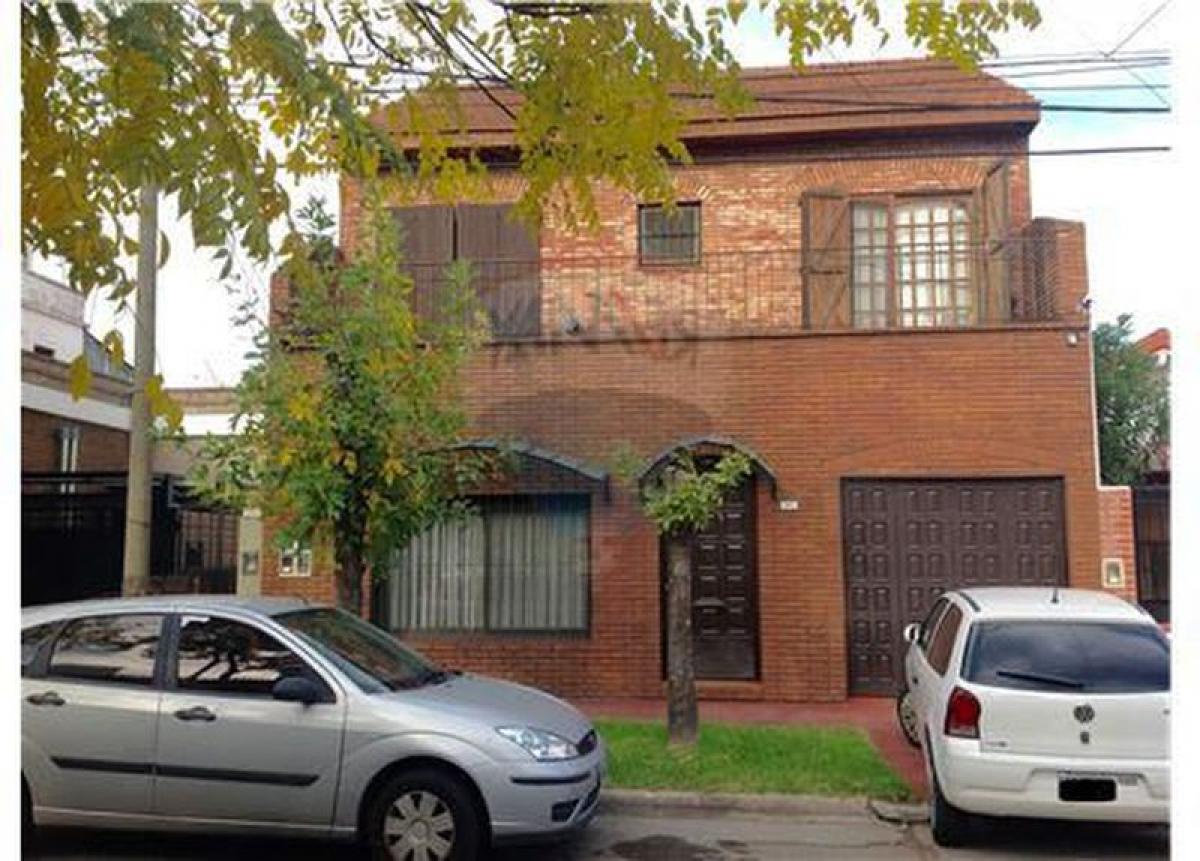 5 bedrooms House in Vicente Lopez, Argentina No. 59323