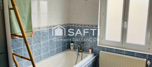 4 bedrooms House in Mennevret, France No. 39024 11