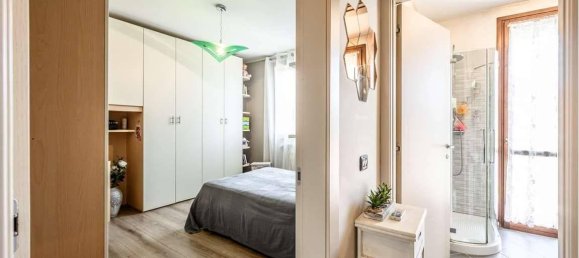 Дом с 4 комнатами в Нови ди Модена, Италия № 20018 29