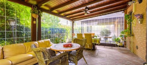 Дом с 4 комнатами в Нови ди Модена, Италия № 20018 21