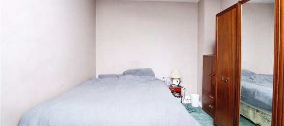 3 bedrooms House in Croydon, United Kingdom No. 7976 12