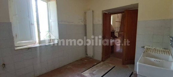 6 Schlafzimmer Haus in Benevento, Italy, Nr. 160887 34