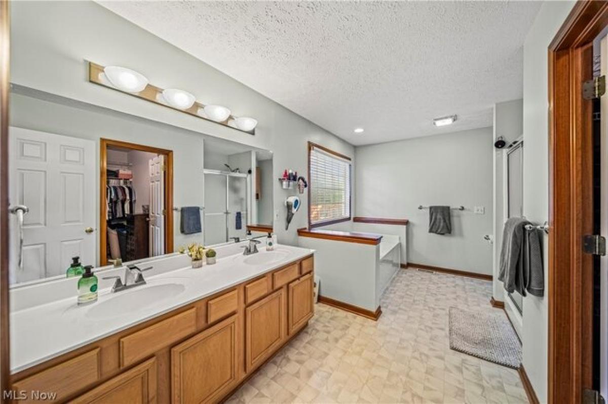 3 bedrooms House in Willoughby, USA No. 395796