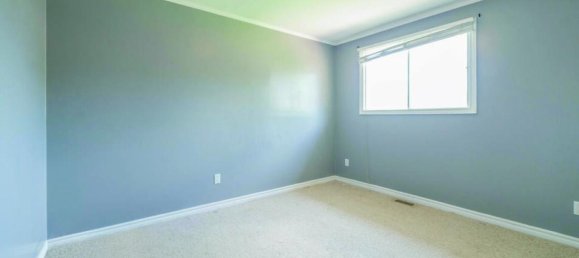 3 bedrooms House in Welland, Canada No. 903 12