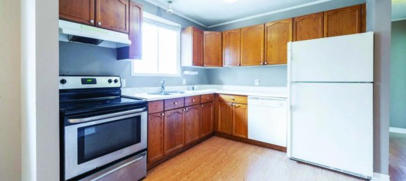 3 bedrooms House in Welland, Canada No. 903 7