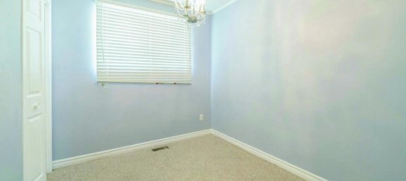 3 bedrooms House in Welland, Canada No. 903 11