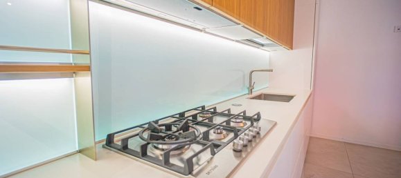 Квартира с 2 спальнями в Бари, Италия № 29336 16