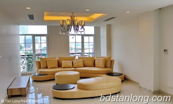 3 bedrooms Apartment in Ba Dinh, Vietnam No. 6537