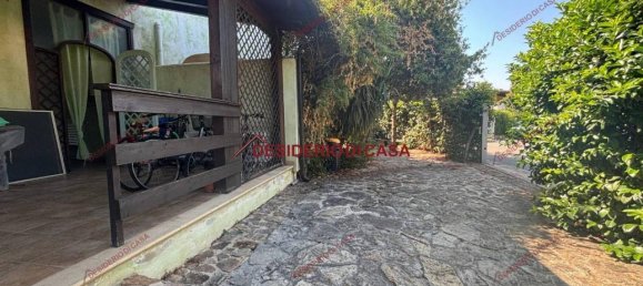 3 rooms Villa in Campofelice di Roccella, Italy No. 123286 21
