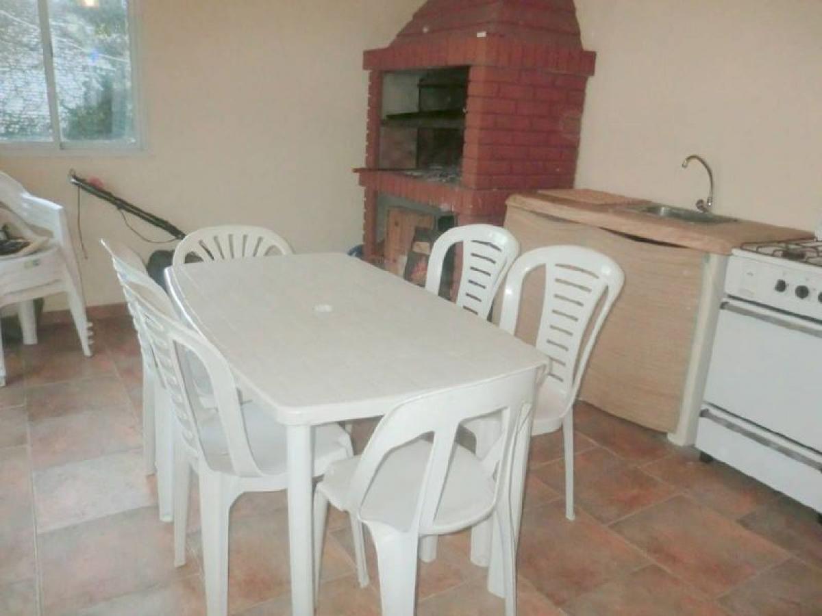 3 bedrooms House in Mar del Plata, Argentina No. 70806